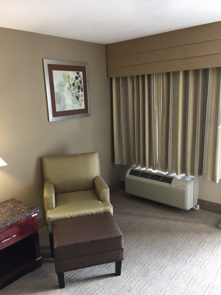 Best Western Plus Inn at Hunt Ridge 26/36