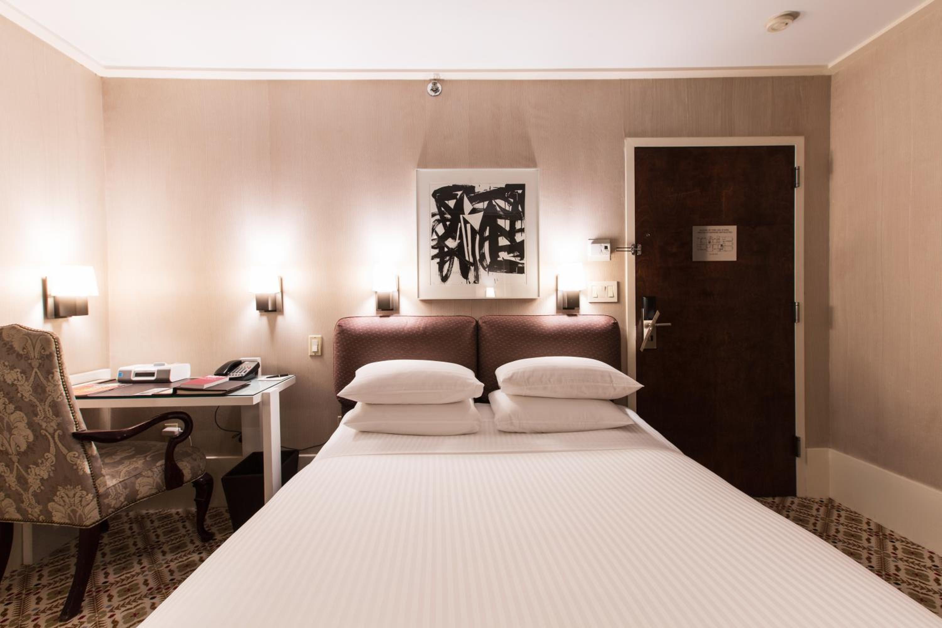 غرفة متصلة بسريرين كوين، City Club Hotel 4/6