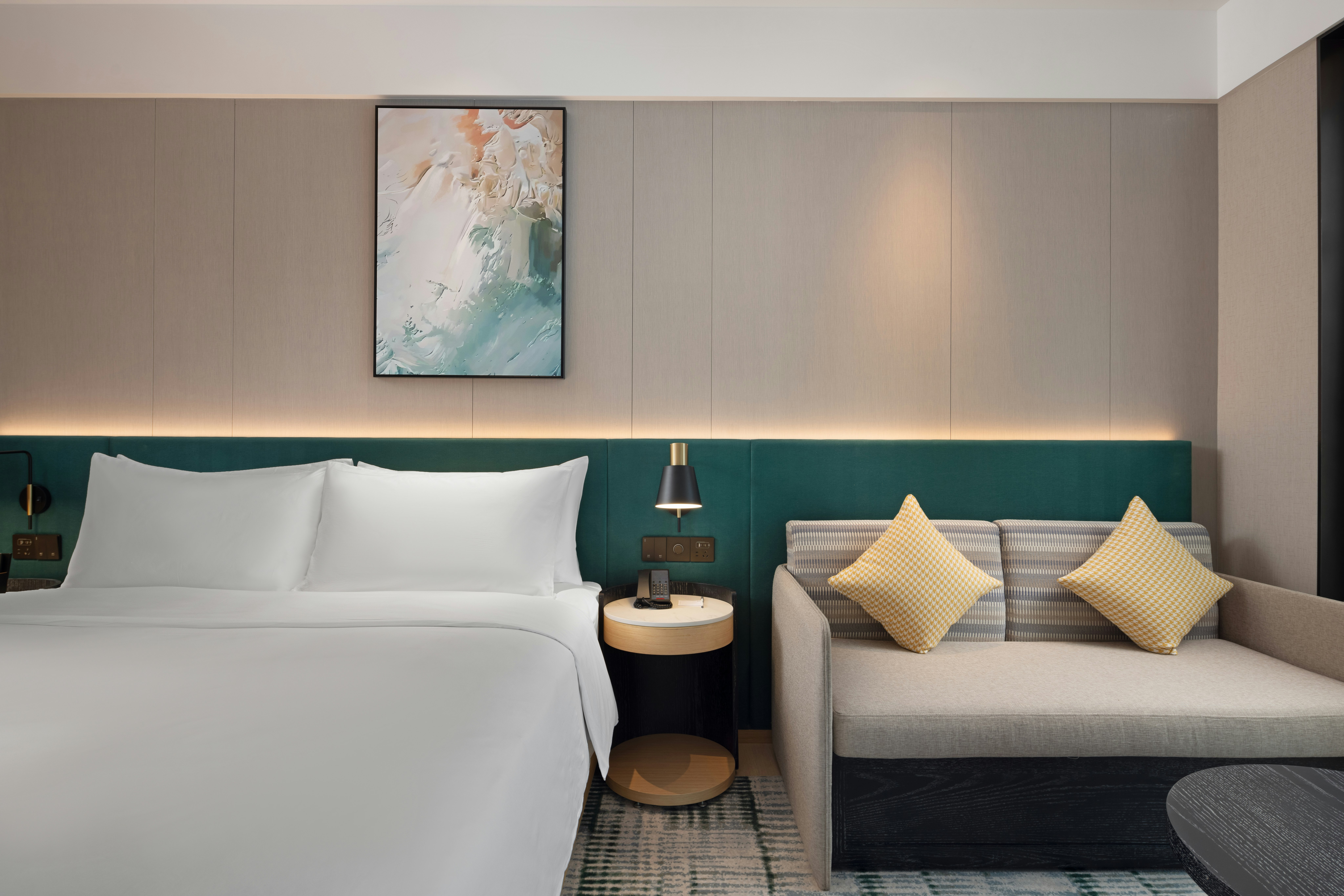 PREMIUM, KING BED