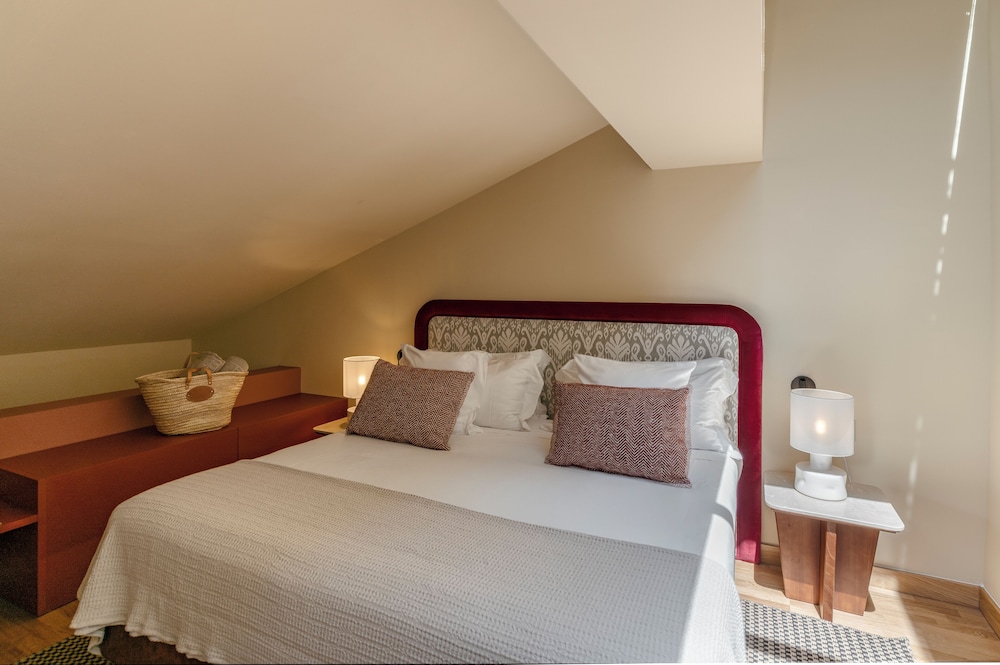 ESSENCE, VINCCI, JUNIOR SUITE, WITH EXTRA BED