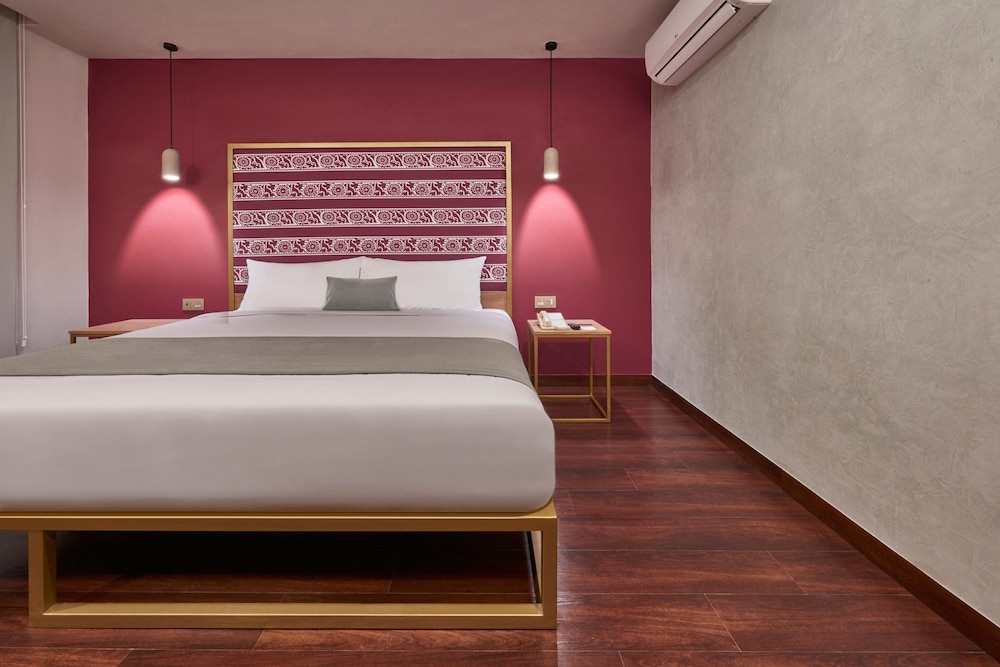 غرفة بسرير كوين، City Centro by Marriott Oaxaca 3/4