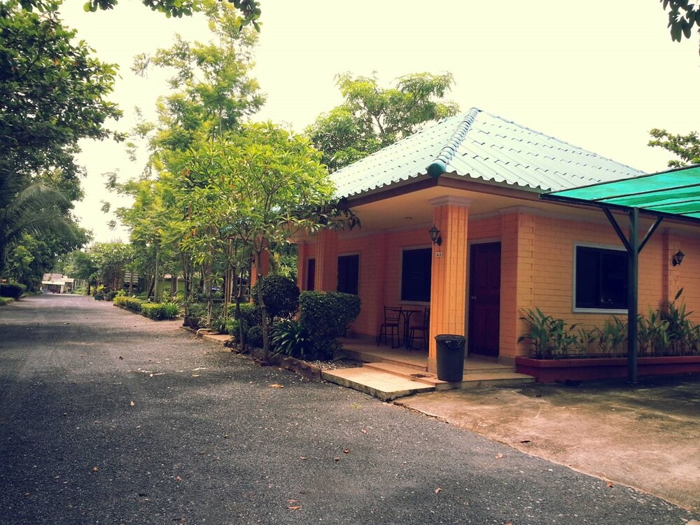 Saithong Resort 3/61