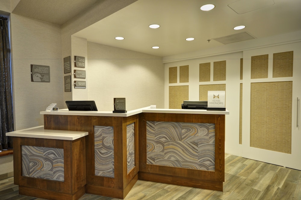 Homewood Suites By Hilton Phoenix-Biltmore photo4