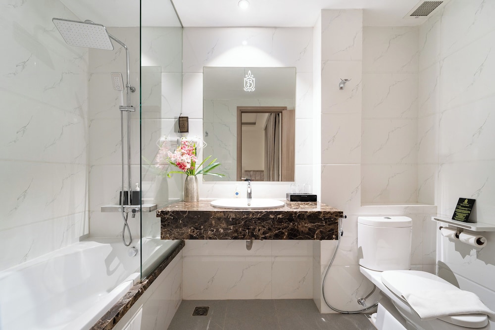Nicecy Hotel Suites Spa 62/65