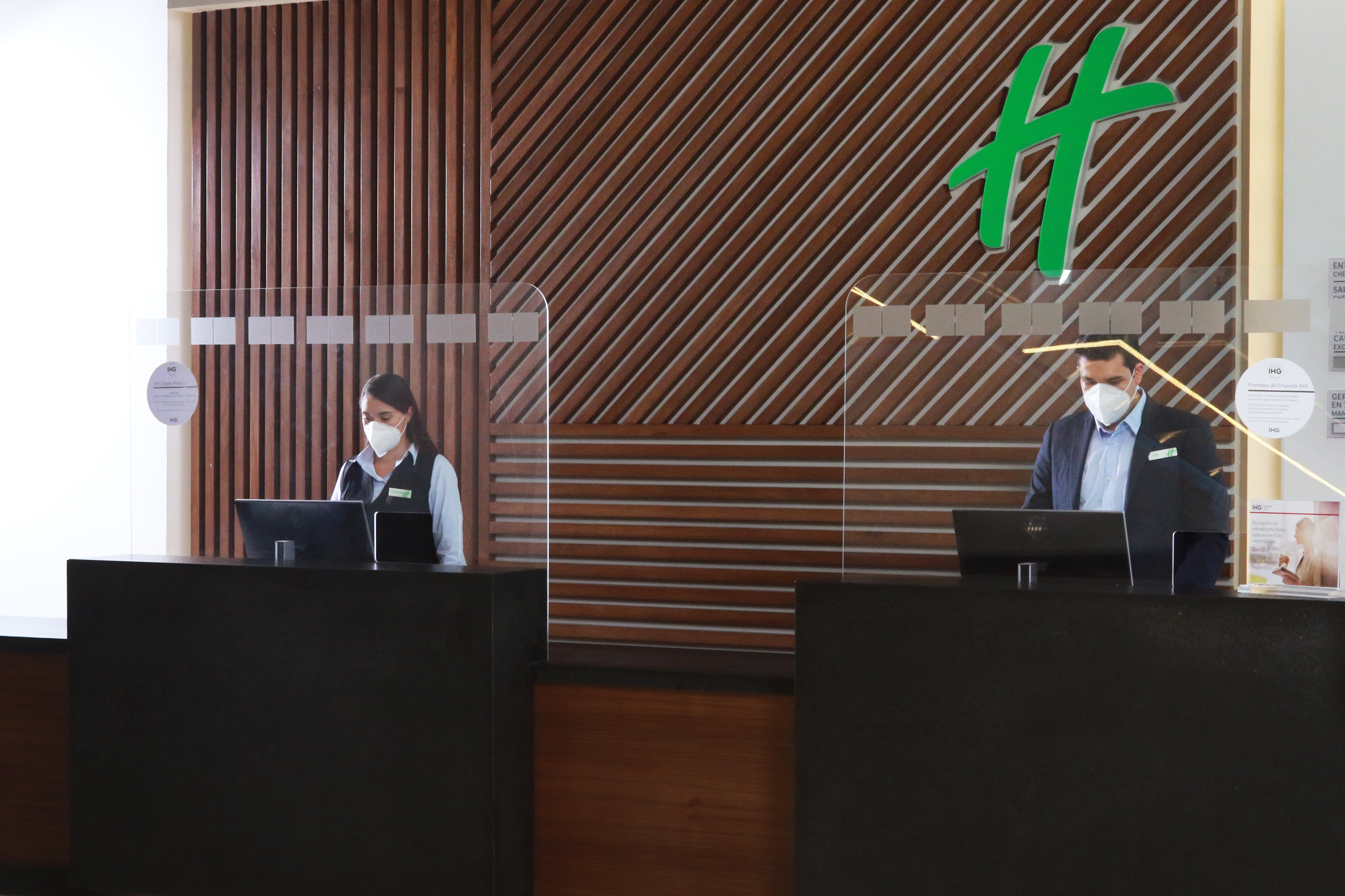 Holiday Inn and Suites Puerto Vallarta Marina and Golf 12/78
