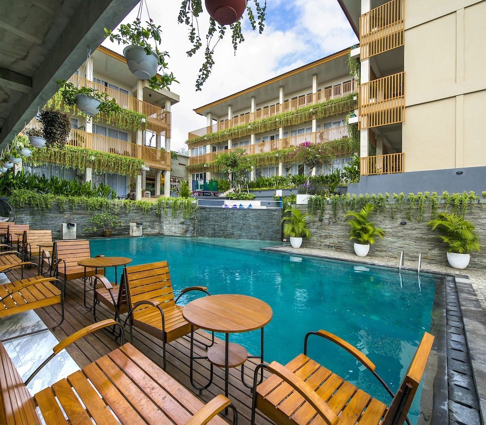 Graha Socio Hotel 38/56