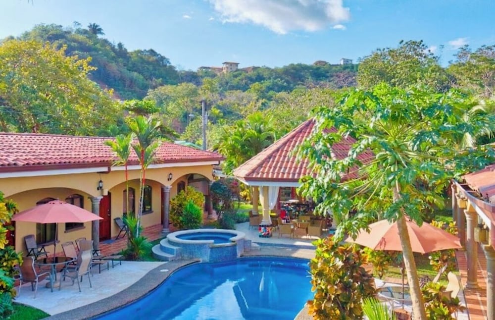 Las Brisas Resort and Villas 45/50
