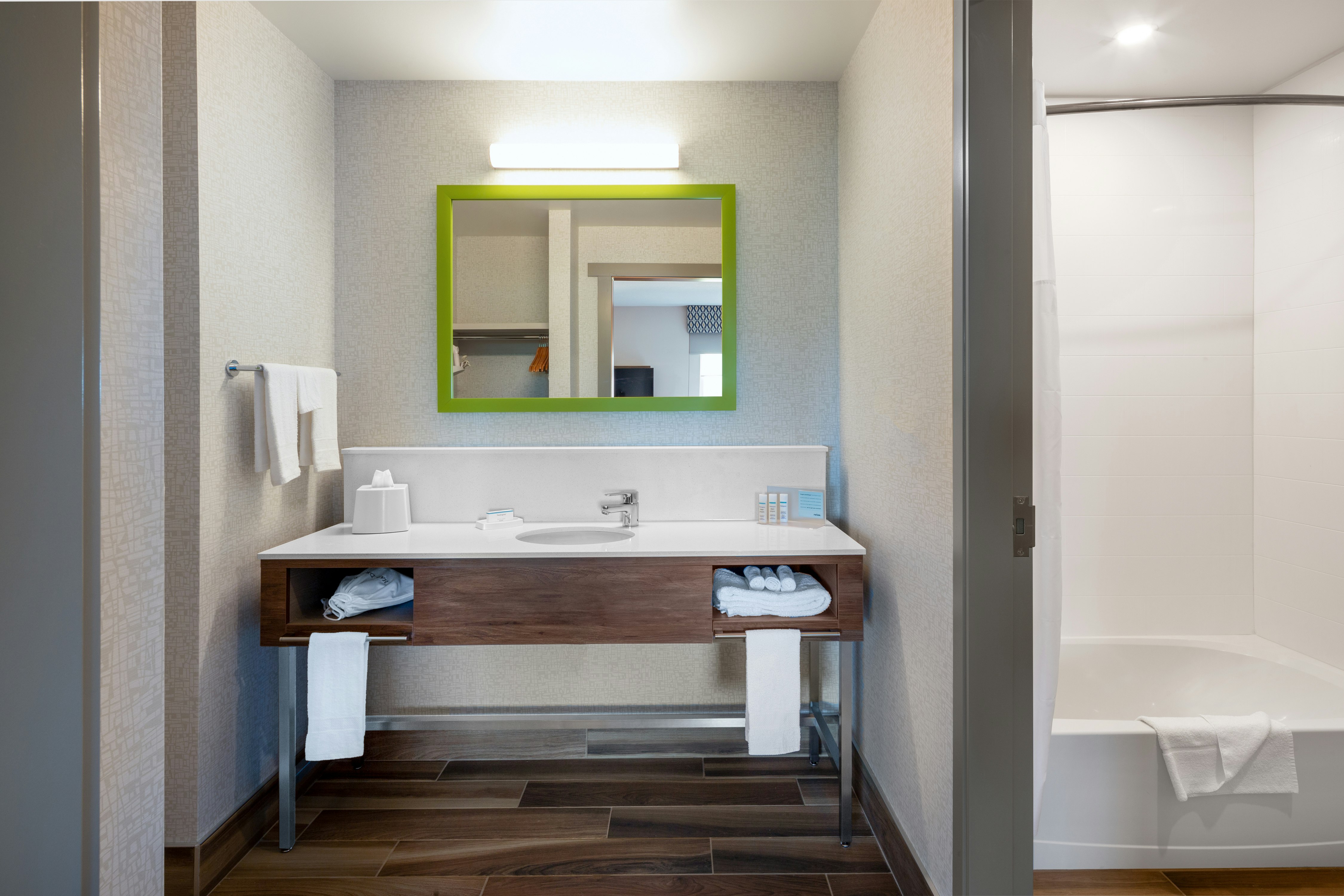 جناح بسريرين كوين، Hampton Inn and Suites Edmonton St. Albert, AB 5/5