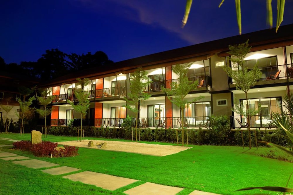 The Breeze Lipe Resort 7/44