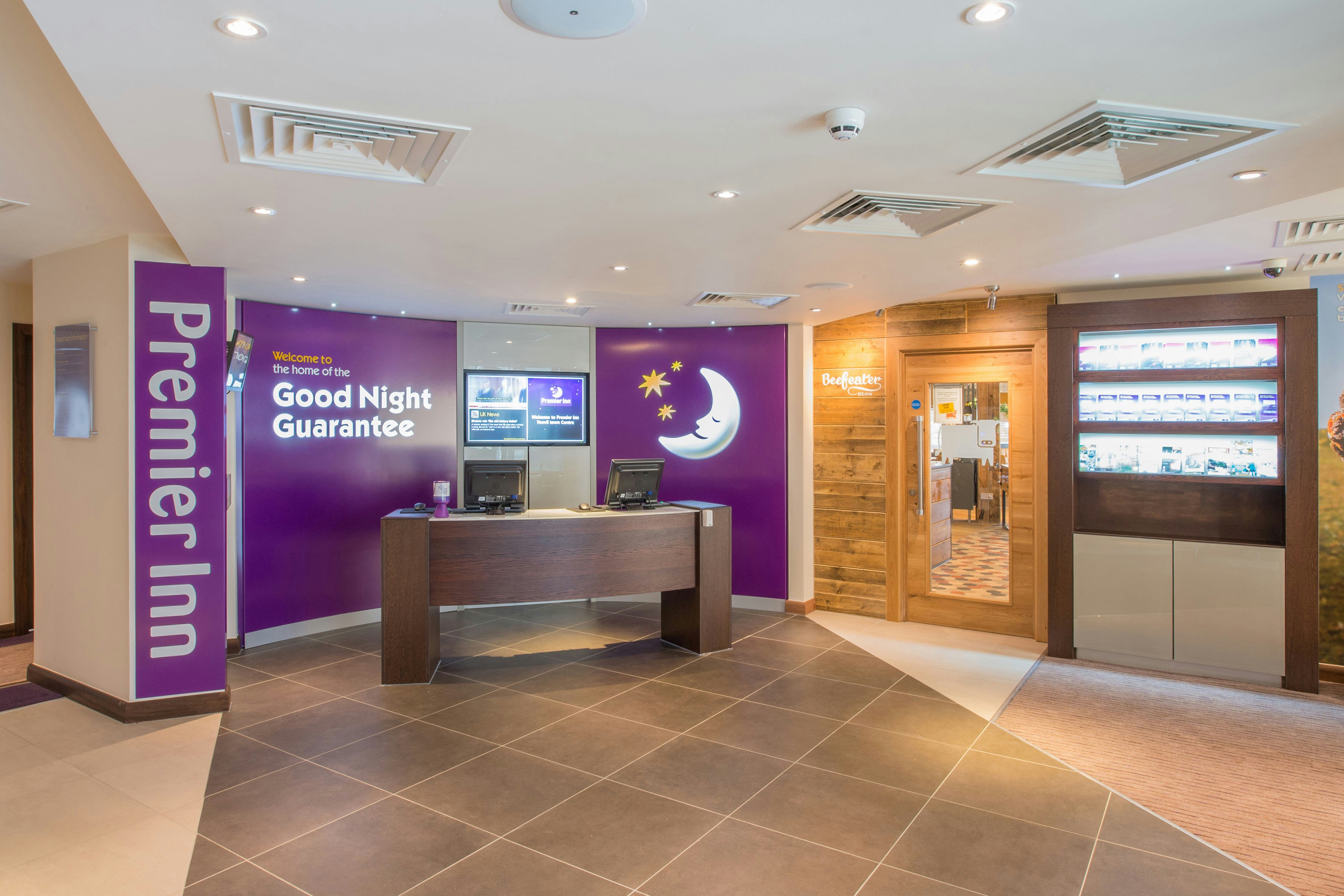 Premier Inn Yeovil Town Centre Hotel 8/49