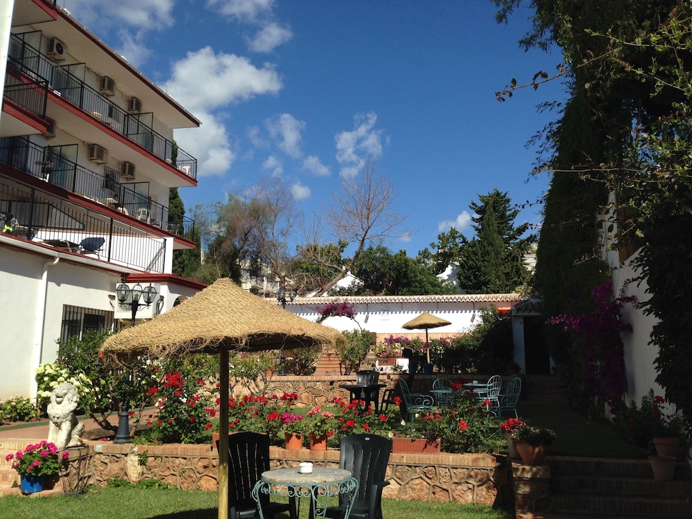 Hotel Carmen Teresa 11/72