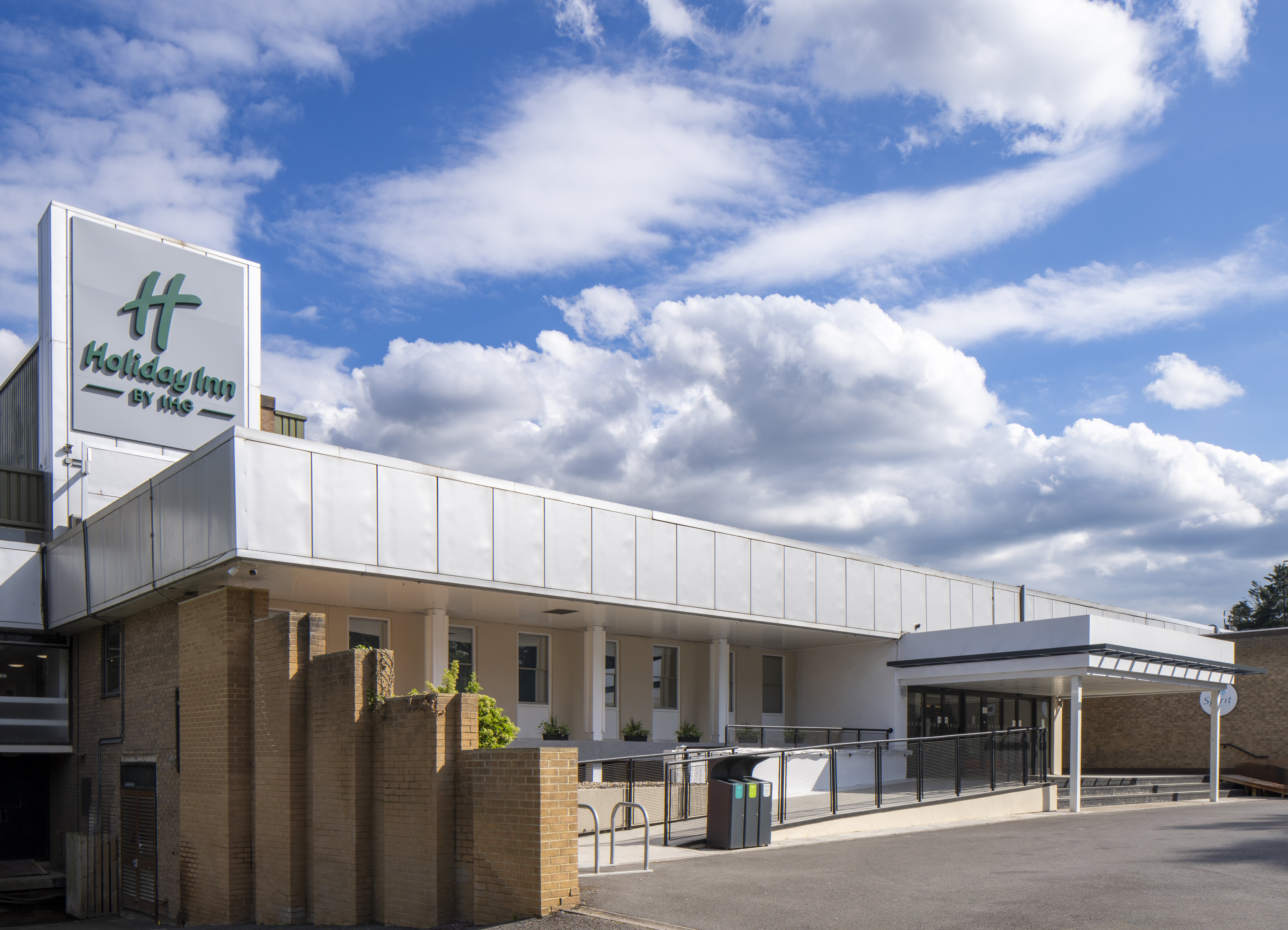 HOLIDAY INN BRISTOL FILTON 4/50