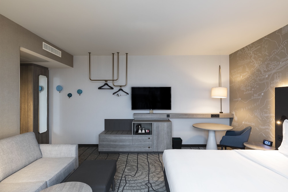 Hyatt Place Frankfurt Airport 67/75
