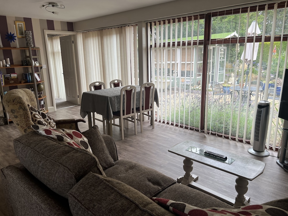 Orchard Side Bed And Breakfast 18/50