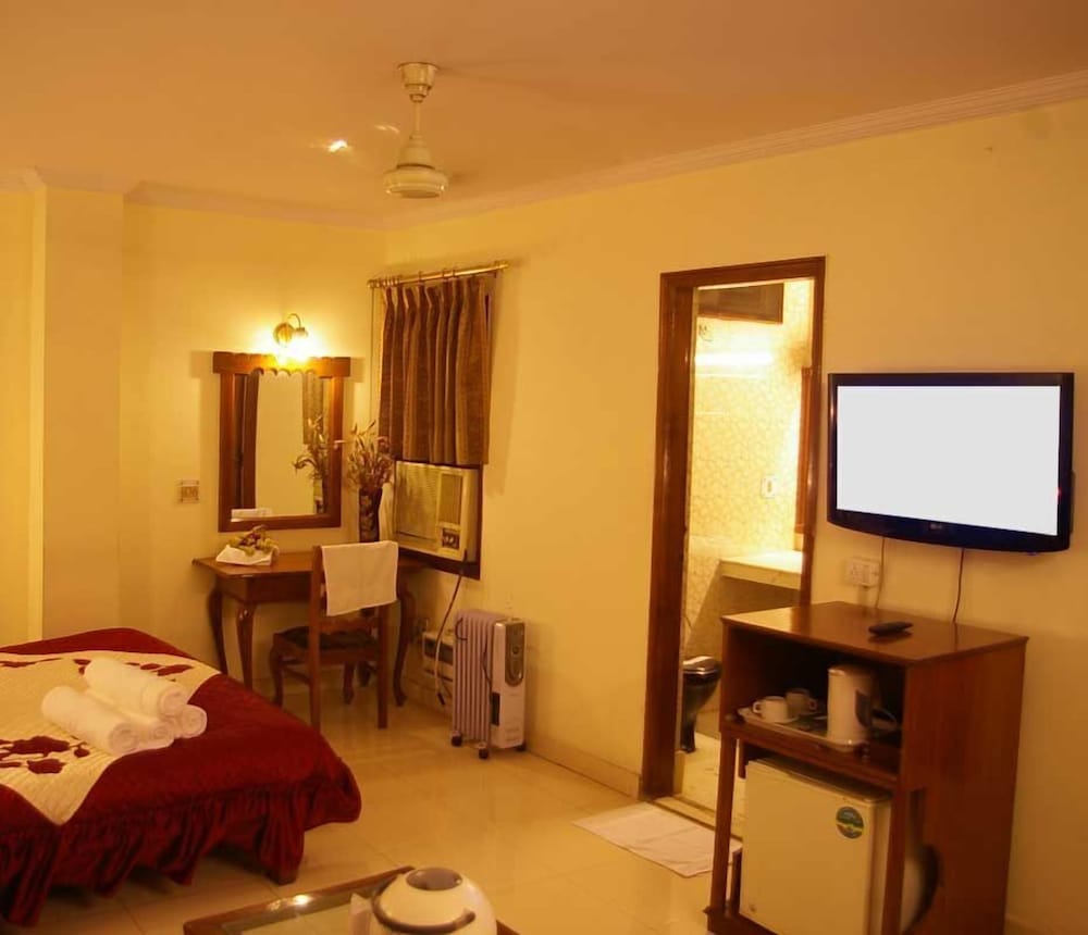 South Indian Hotel 52/64