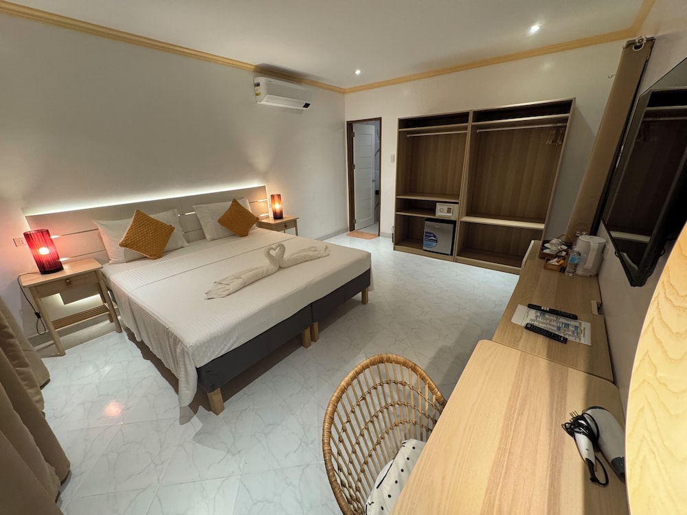 Alona Vida Beach Resort 15/64