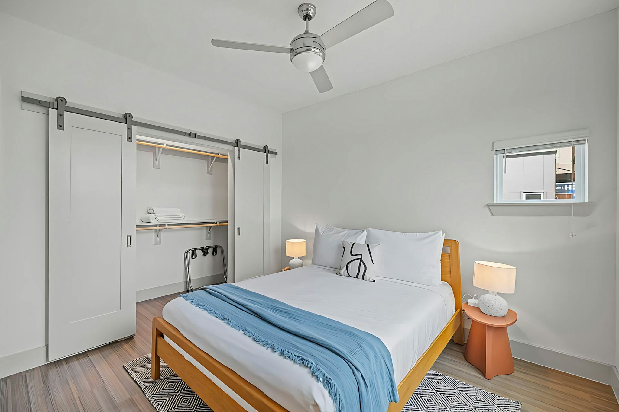1 Bedroom, Premium, Laundry