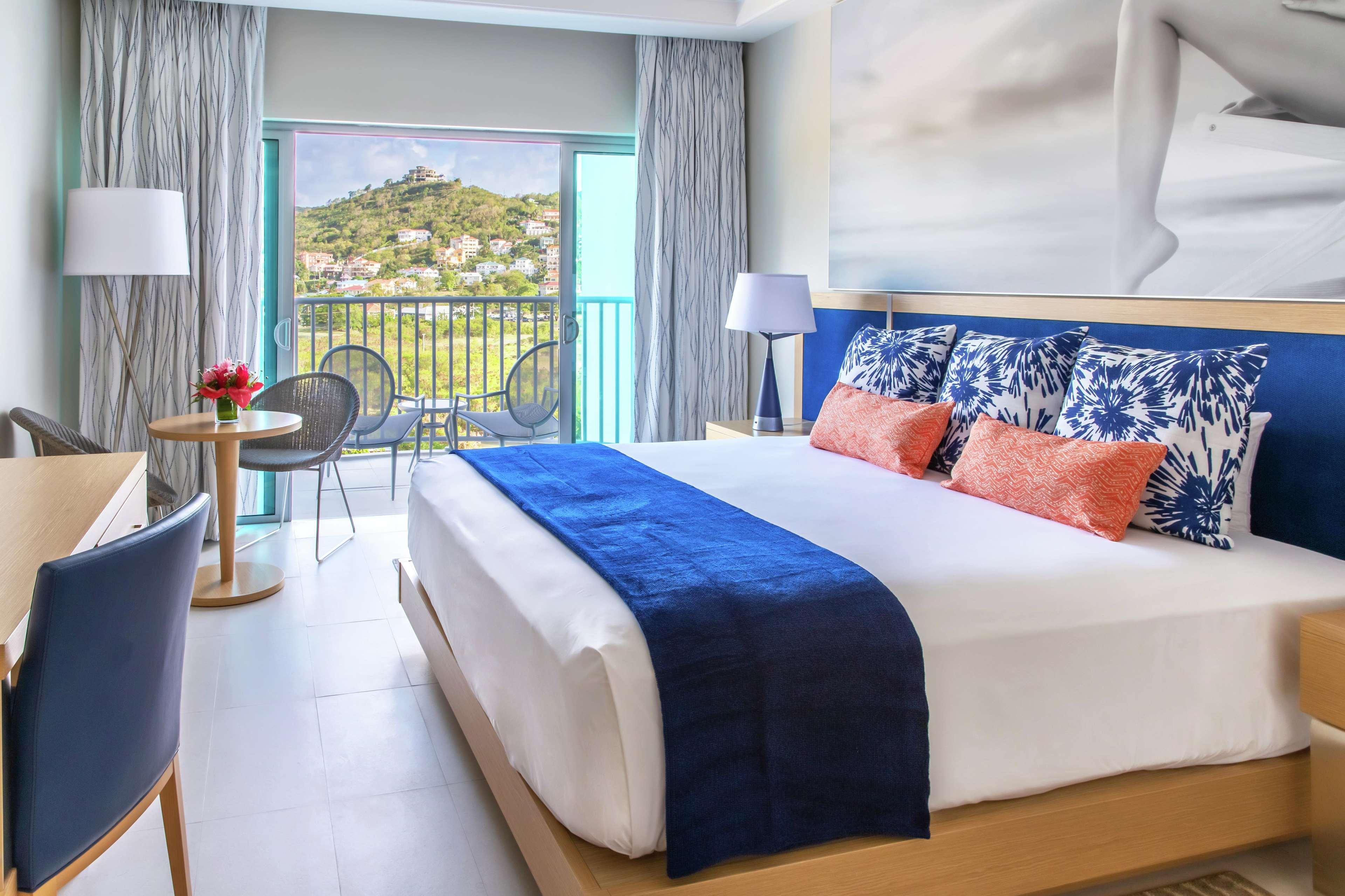 Mountain, King Bed, Terrace
