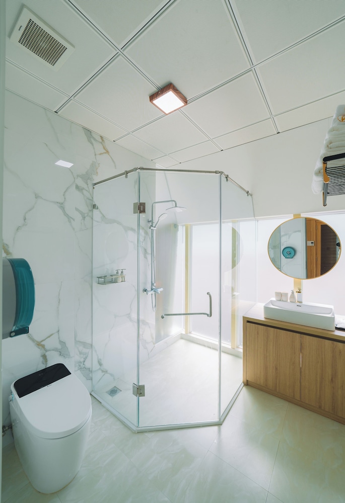 Quy Tai Premium Hotel 50/50