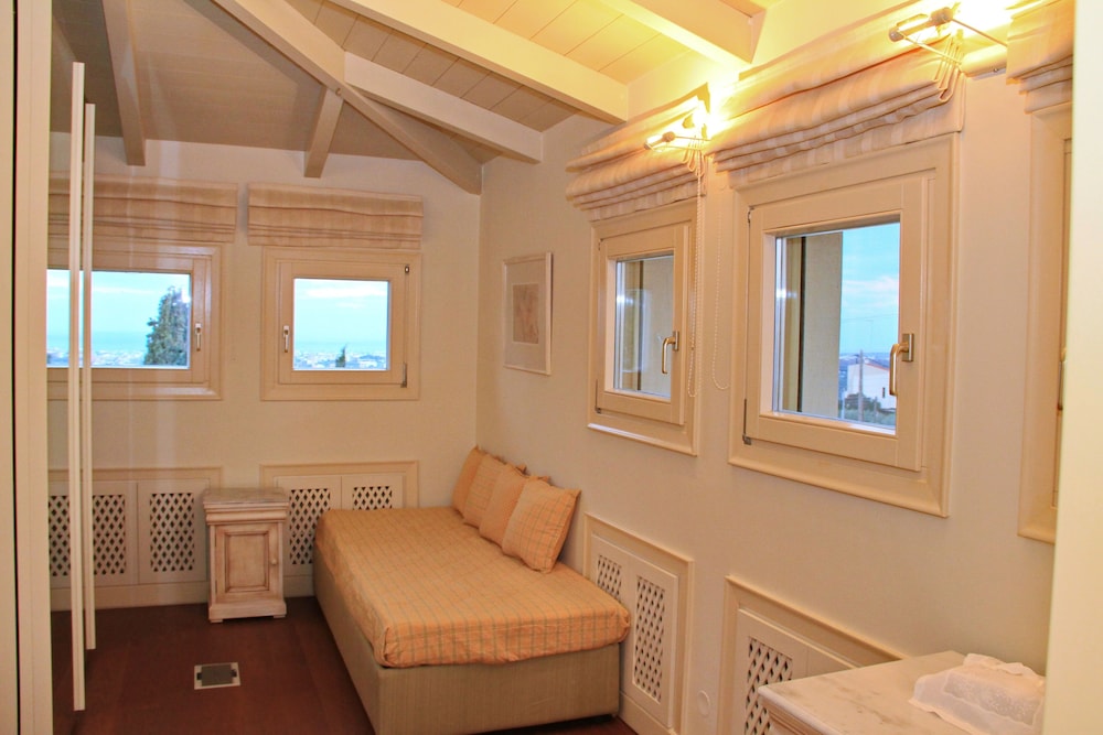 Villa Metaxas 22/50