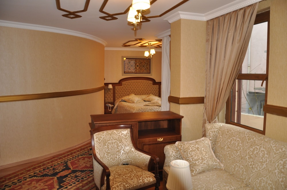 Aruna Hotel 29/50