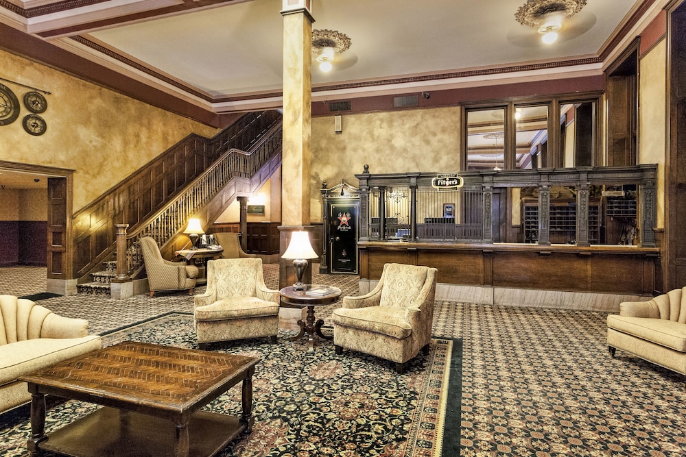 Fitgers Inn 44/55