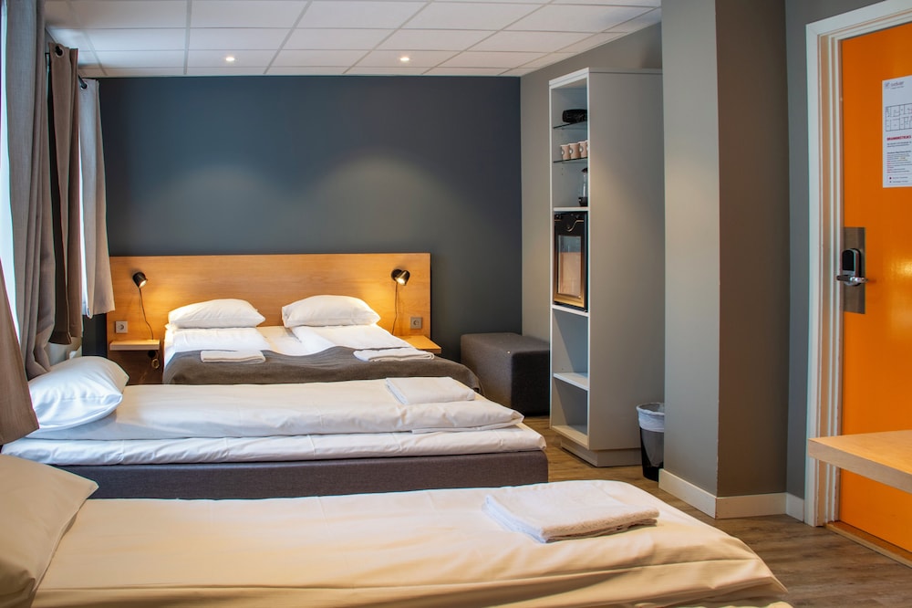 Fast Hotel Svolvaer - Self Service Check In 26/70