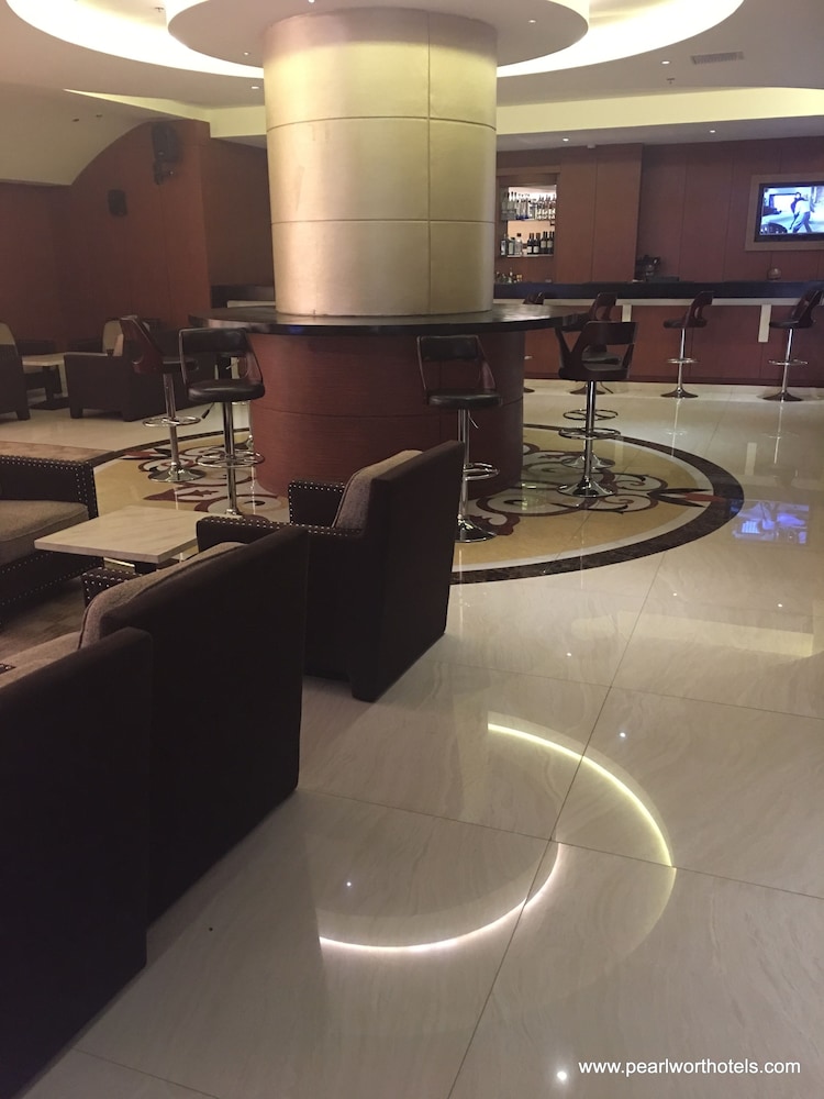 Pearlwort Hotel and Suites 32/45