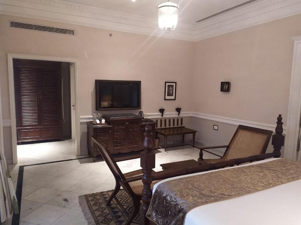Raaj Kutir Kolkata Ihcl Seleqtions 22/52