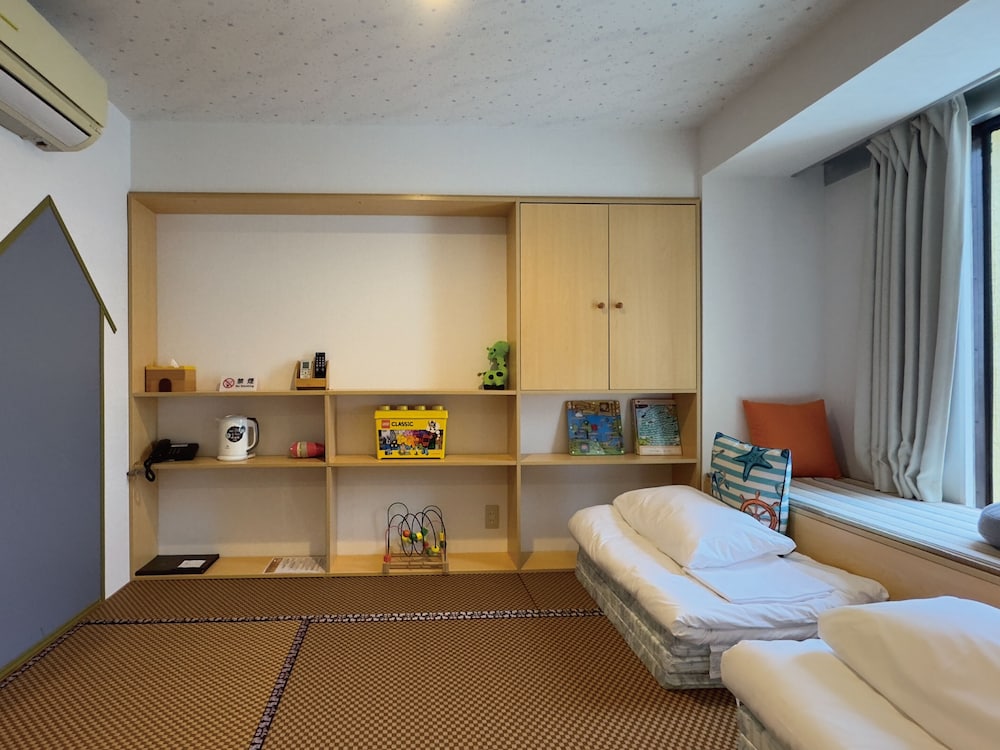 Japanese Style Family Room