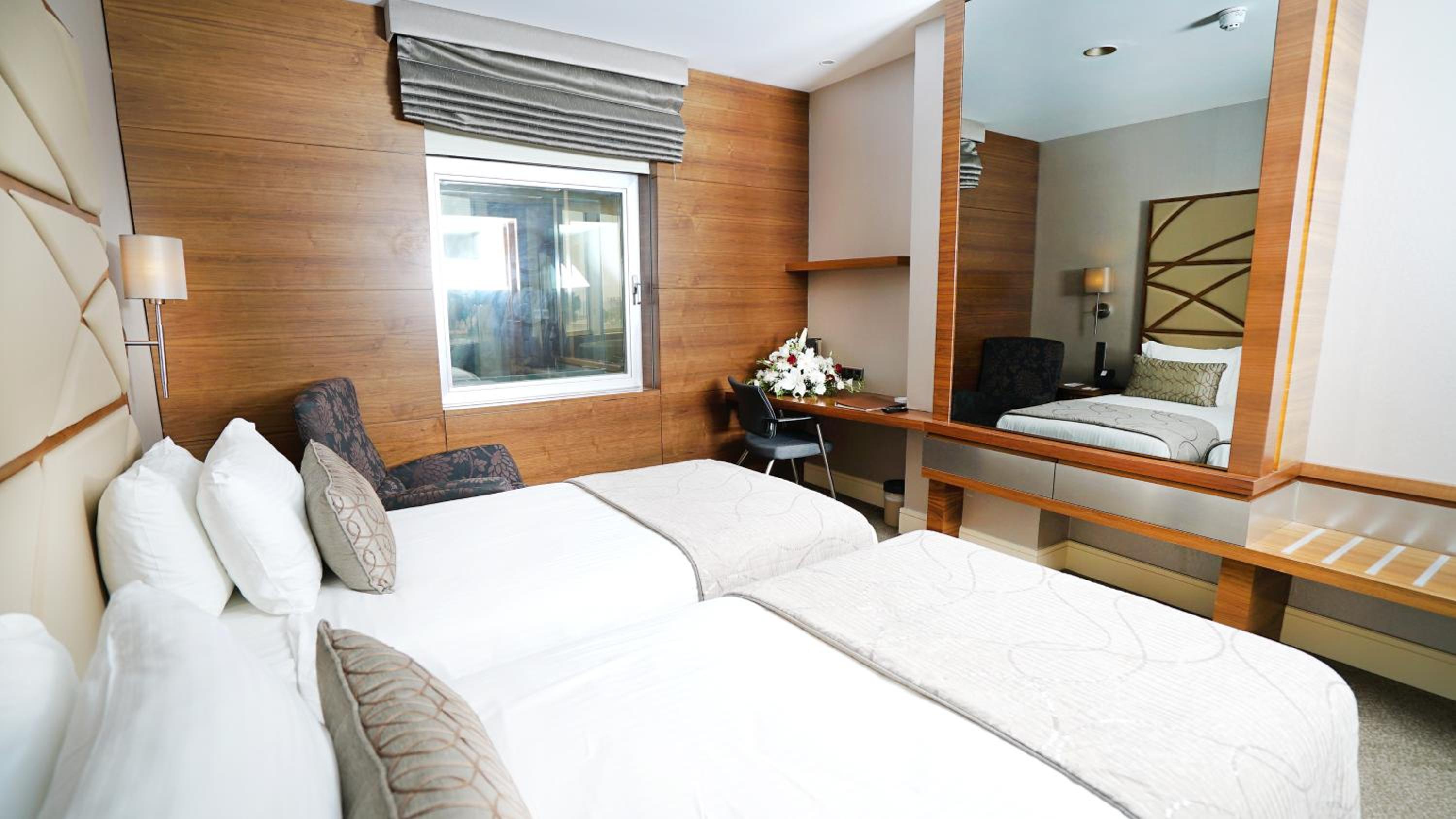 Room, Twin Beds, City View