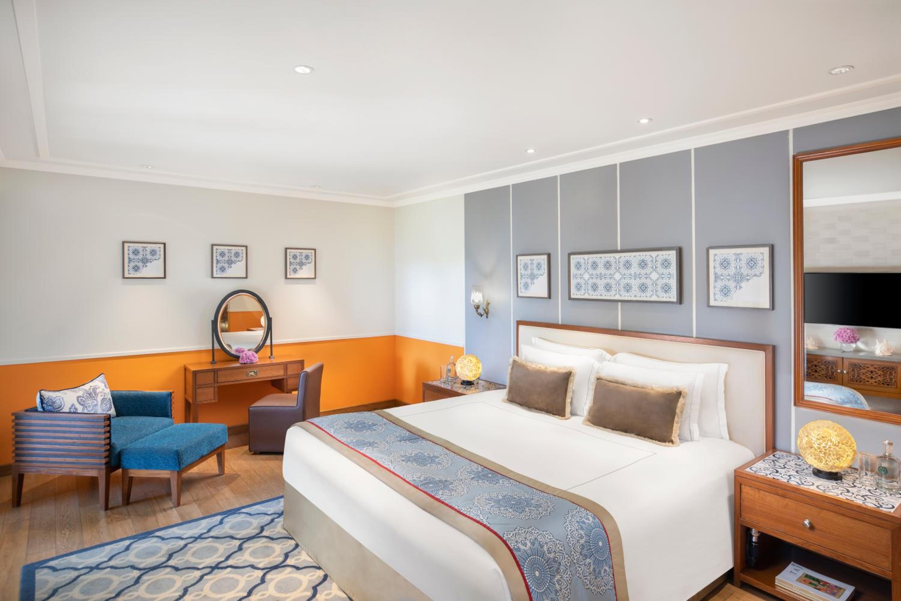 جناح تنفيذي بسرير كينج، Taj Exotica Resort Spa Goa 2/4