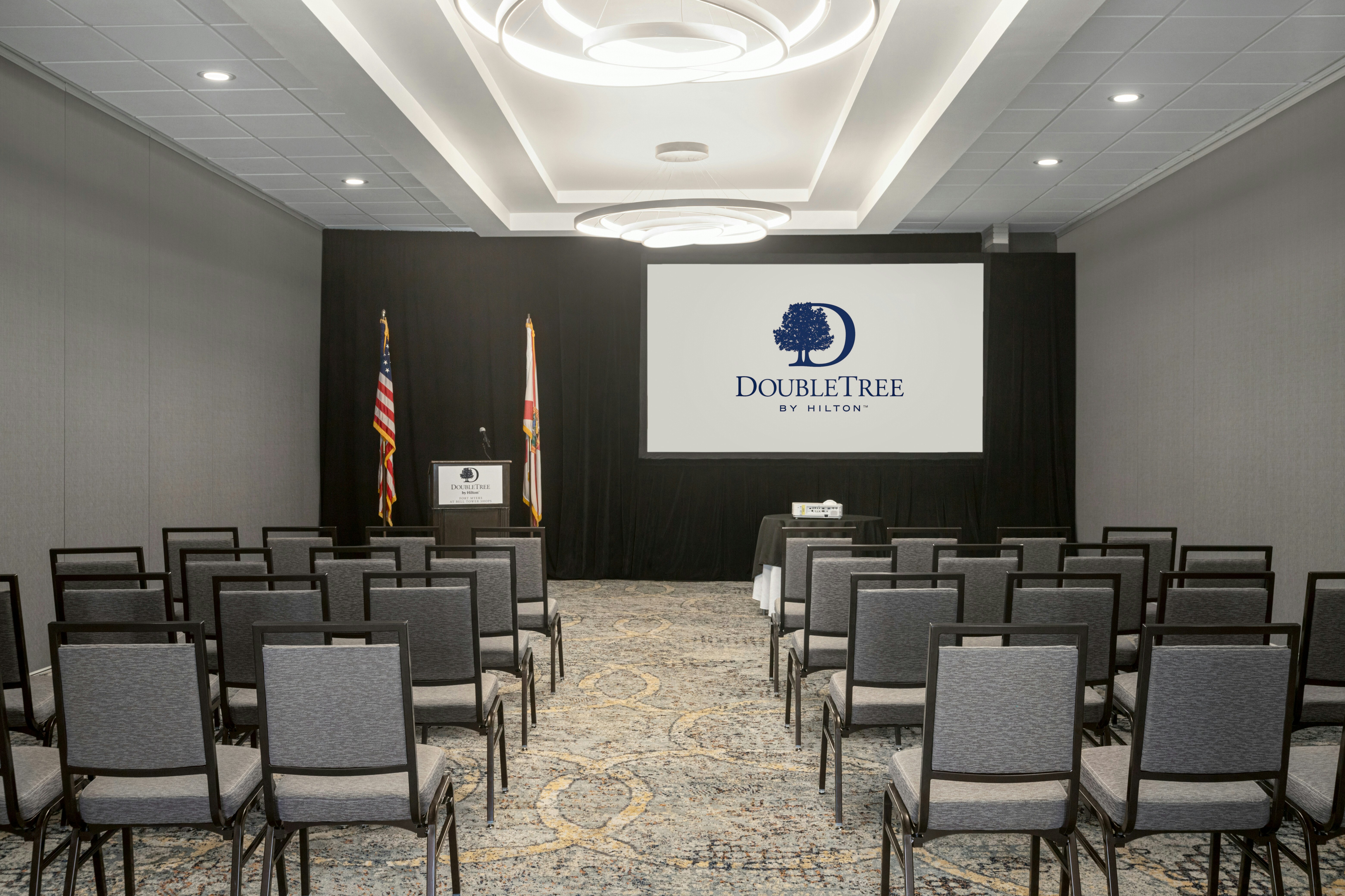 DoubleTree by Hilton Fort Myers at Bell Tower Shops 47/53