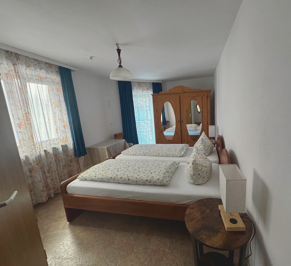 Hotel Heinzelmannchen 7/25