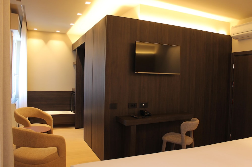 Minotel Falco d'Oro 34/50