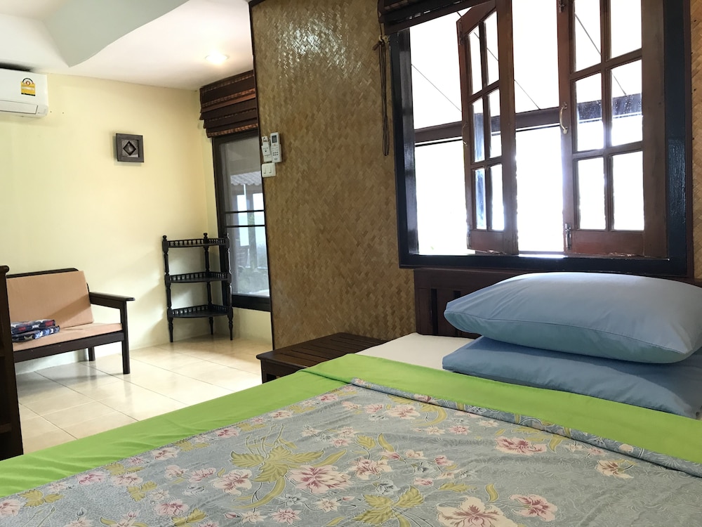 Sunrise Bungalow 28/50