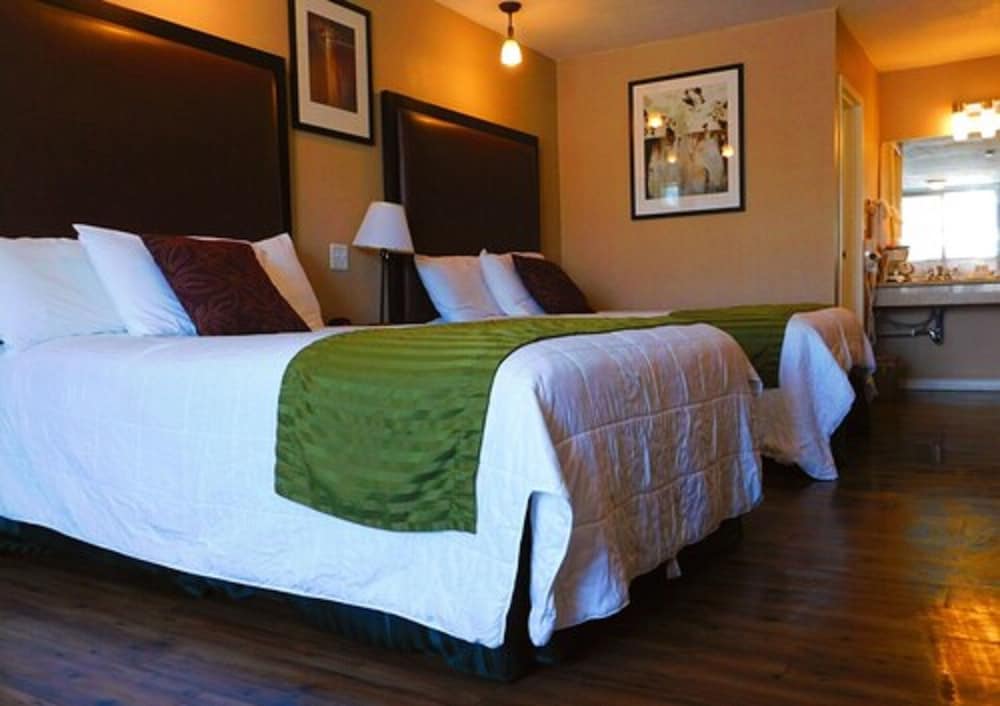 Laramie Valley Inn 19/35