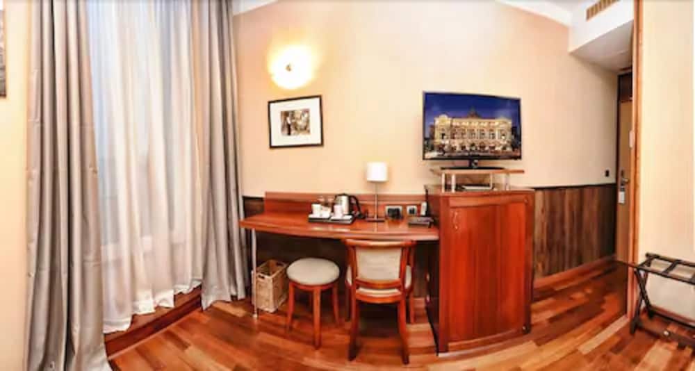 Hotel George Sand Opera Paris 45/50