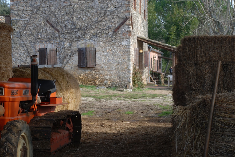 Agriturismo Podere Conte Ràcani 39/40