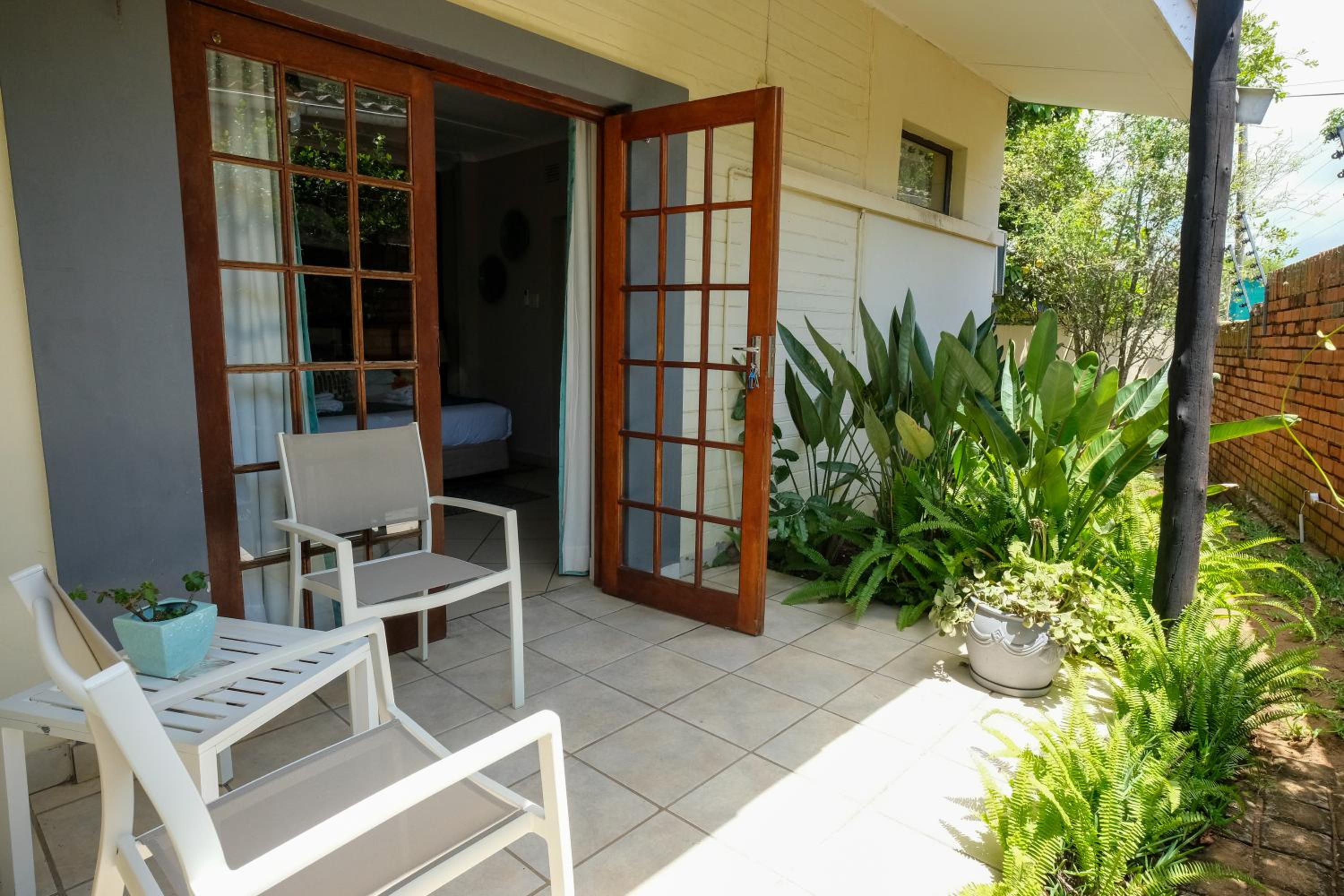 Whalesong Guest House 1/16