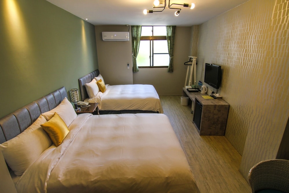 Sun Moon Lake Loft Inn 14/57