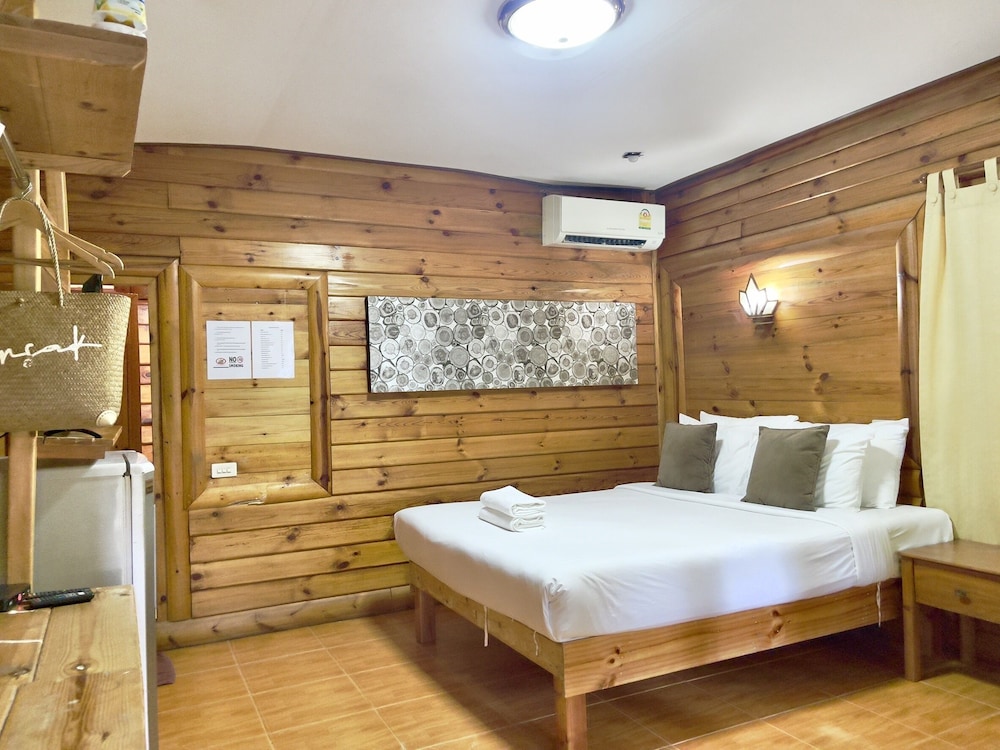 Tonsak Resort 33/57
