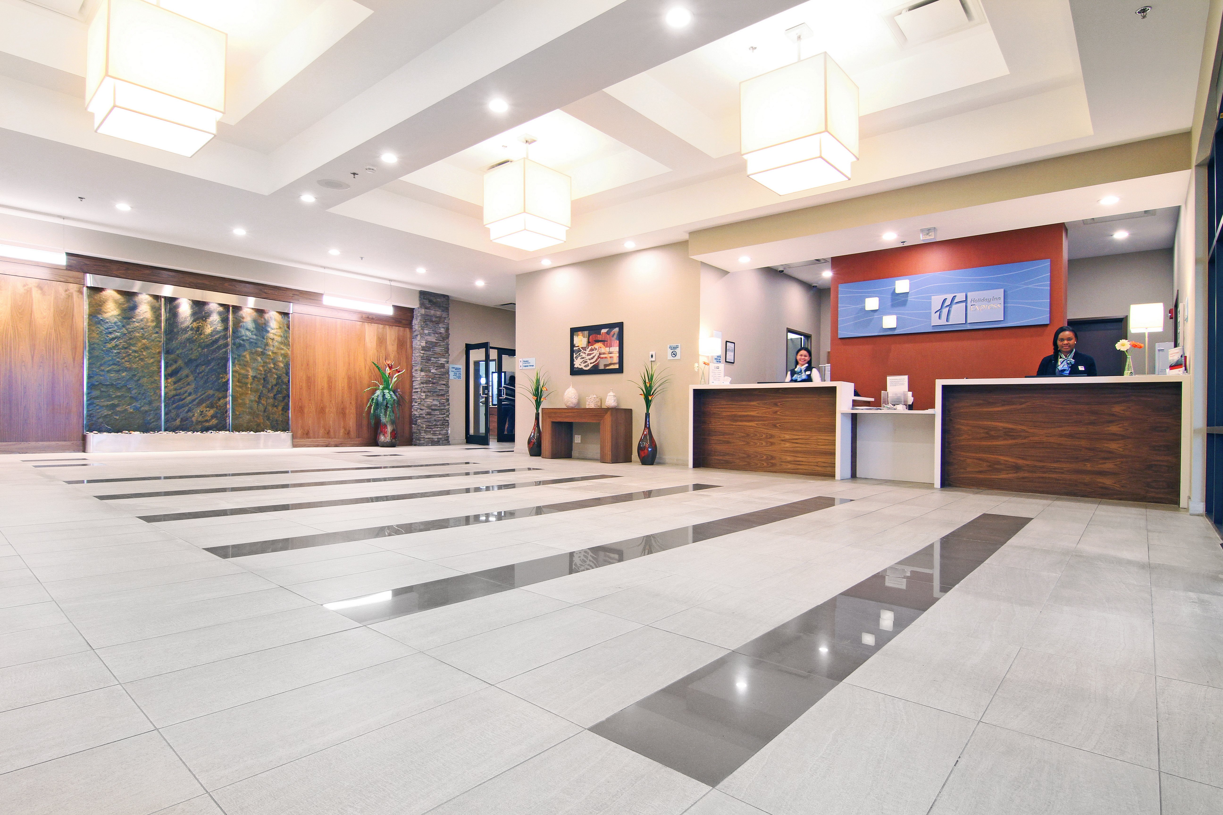 Holiday Inn Express And Suites Calgary Nw University Area 1/73
