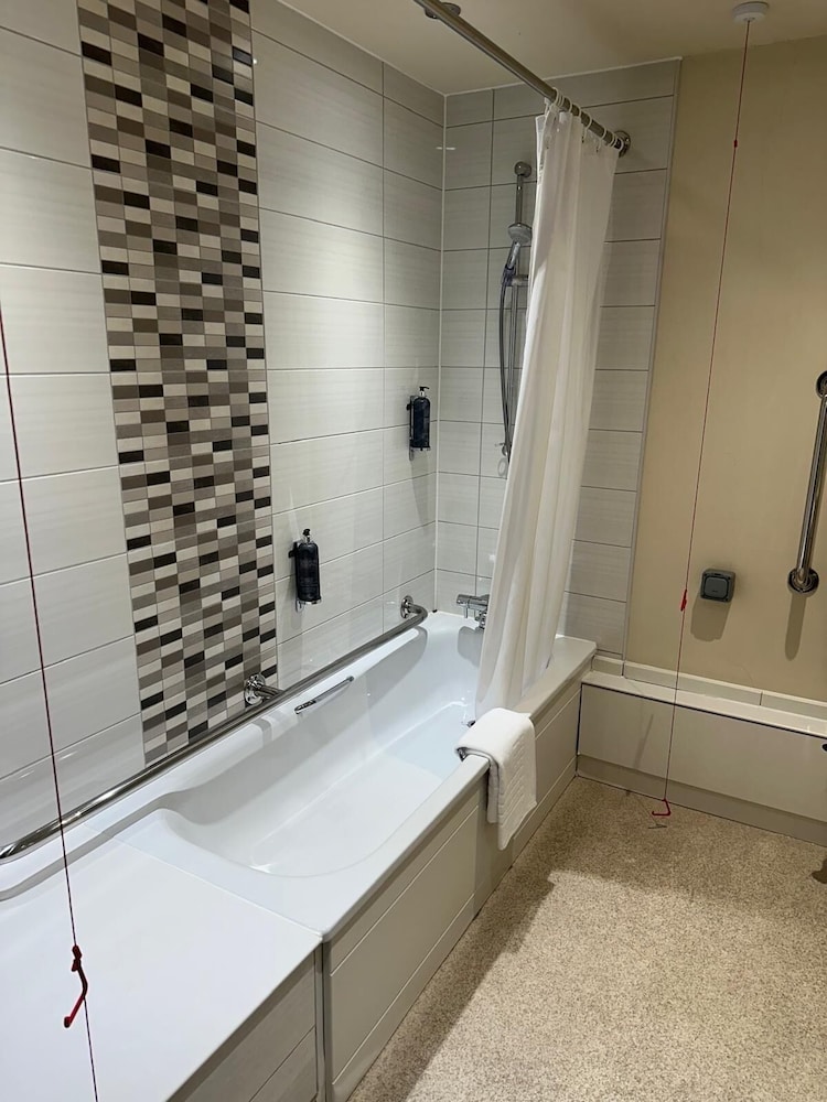 Premier Inn Wirral (Two Mills) 26/27