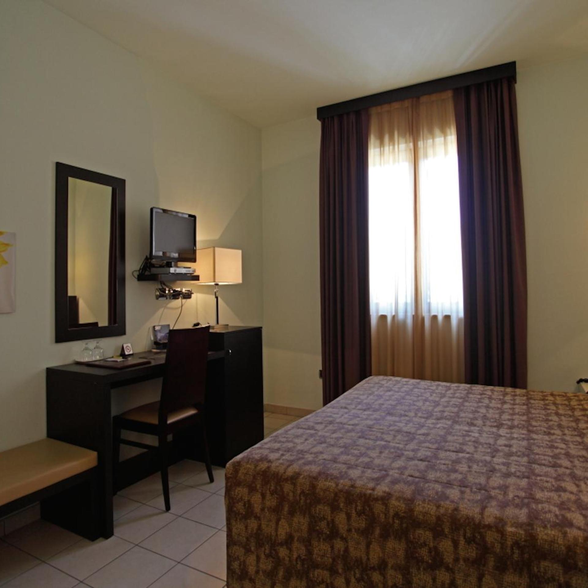 Euro Hotel 15/50