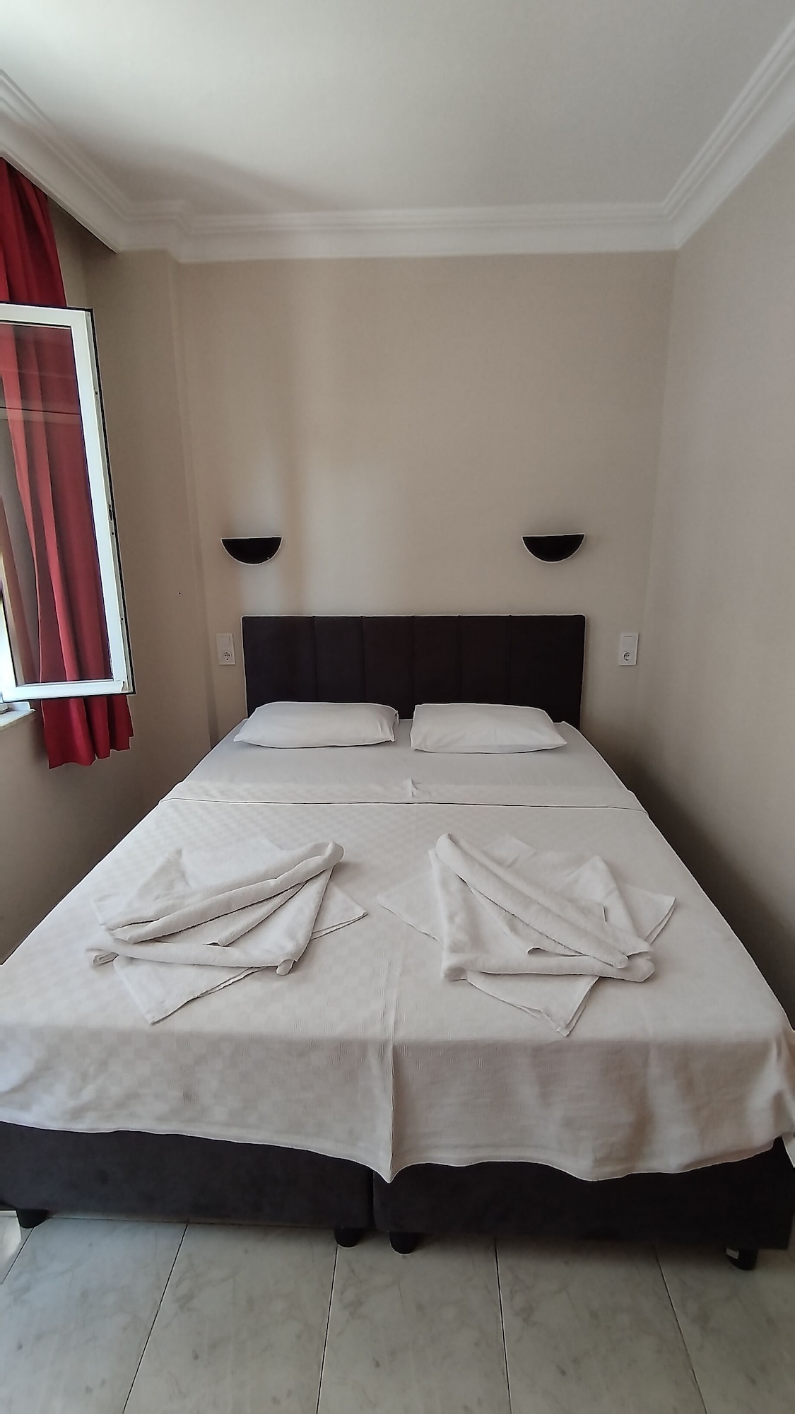 1 BEDROOM, APARTMENT