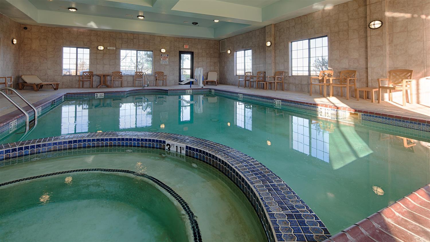 Best Western Henrietta Inn & Suites 13/33