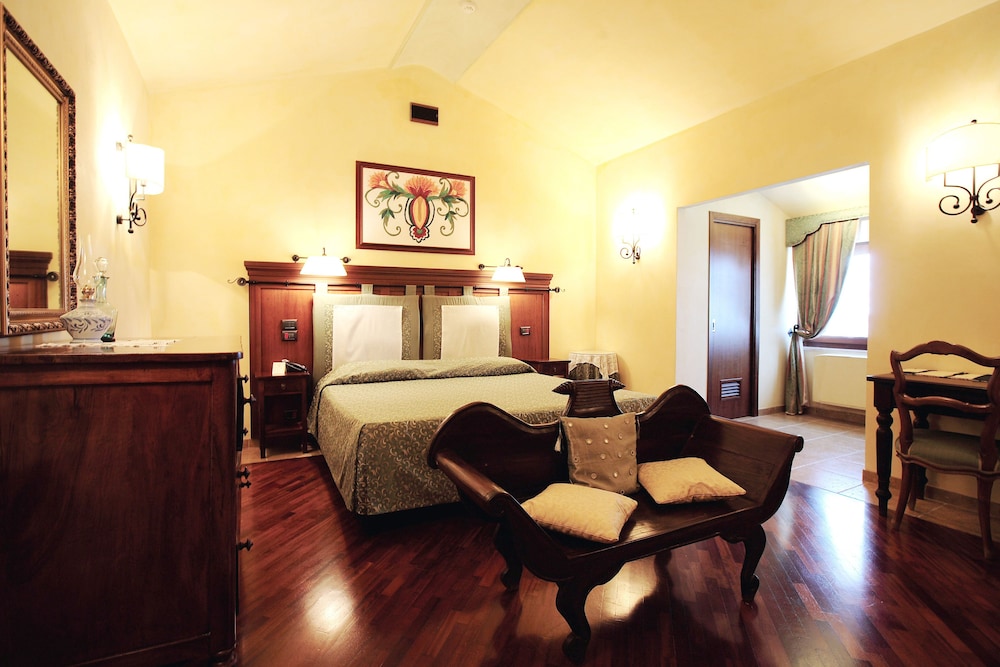 Relais Santa Anastasia 22/55