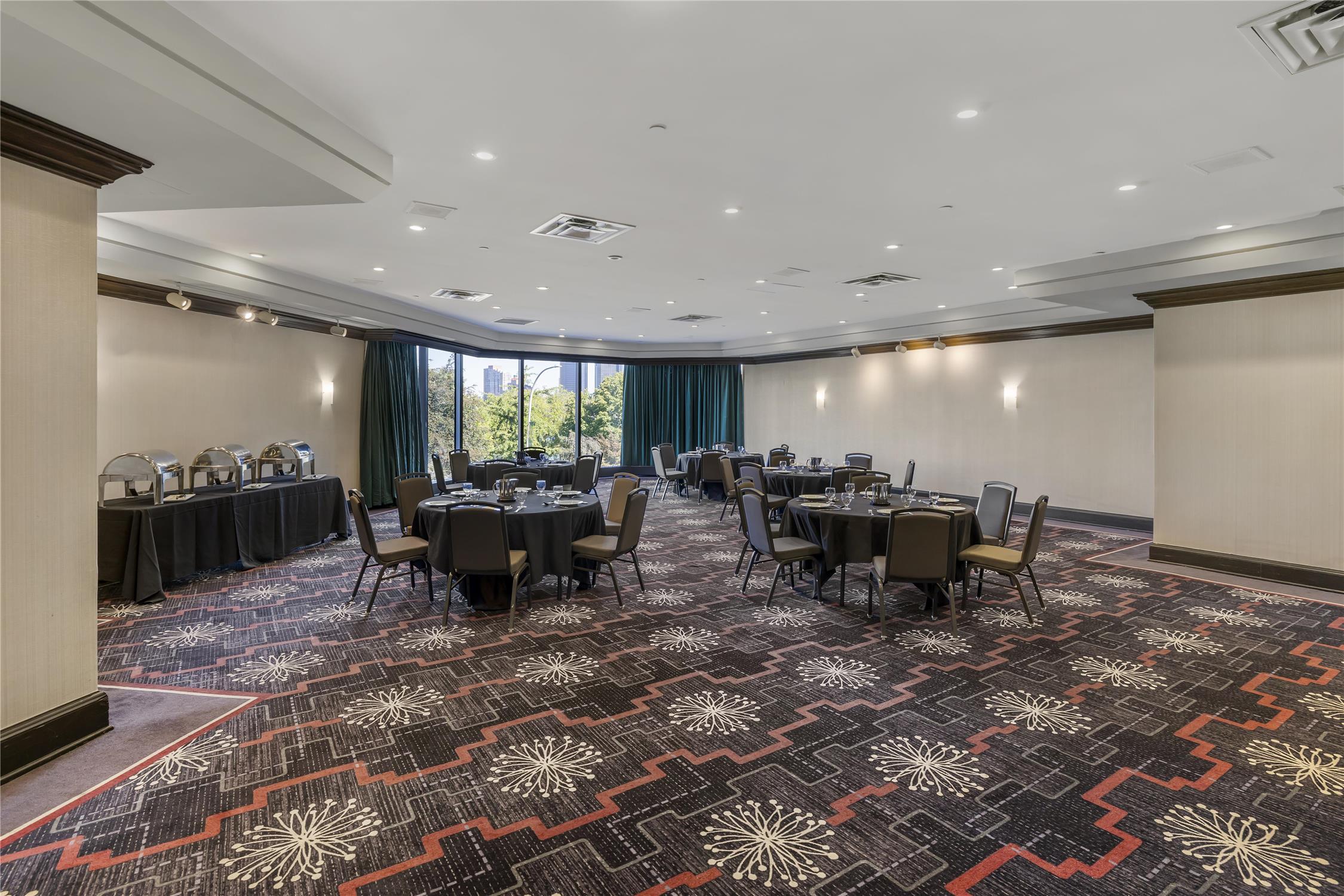 Best Western Plus Waterfront Hotel 55/63