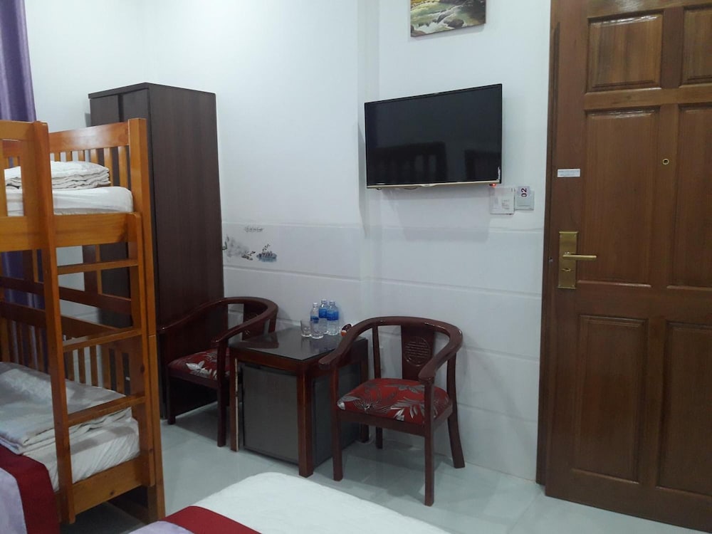 Anh Quan Hotel 35/50